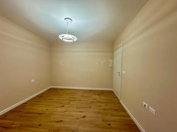 Tirane, shitet apartament 1+1+Aneks+Ballkon Kati 2, 78 m² 92.000 € (Neom123207)