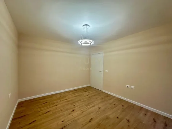 Tirane, shitet apartament 1+1+Aneks+Ballkon Kati 2, 78 m² 92.000 € (Neom123207)