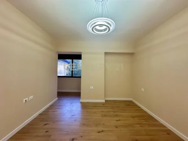 Tirane, shitet apartament 1+1+Aneks+Ballkon Kati 2, 78 m² 92.000 € (Neom123207)