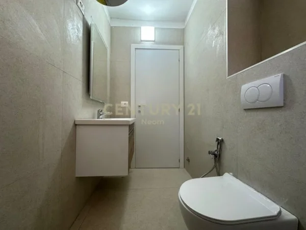 Tirane, shitet apartament 1+1+Aneks+Ballkon Kati 2, 78 m² 92.000 € (Neom123207)
