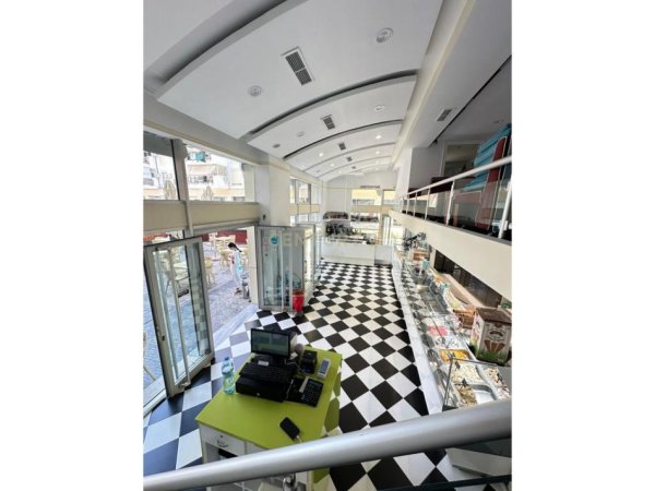 Tirane, shitet ambjent biznesi Kati 0, 80 m² 90.000 € (Kompleksi Deliorgji)