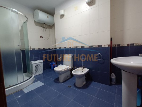 Tirane, shitet apartament 2+1 Kati 3, 110 m² 225.000 € (Komuna Parisit)