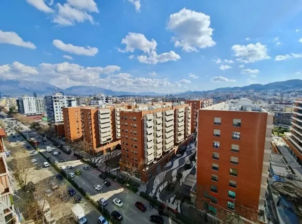 Tirane, shitet ambjent biznesi Kati 0, 430 m² 1.800.000 € (Rruga e Kavajes)