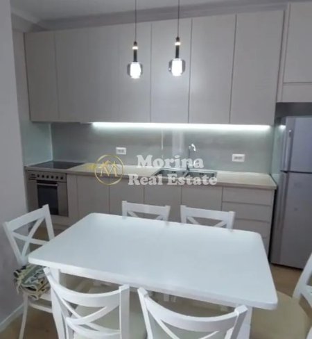 Tirane, jepet me qera apartament 1+1 Kati 3, 71 m² 600 € (Frigoriferi, Rruga Besa,)