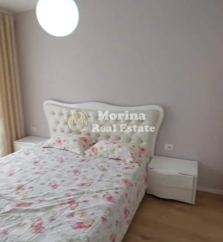 Tirane, jepet me qera apartament 1+1 Kati 3, 71 m² 600 € (Frigoriferi, Rruga Besa,)