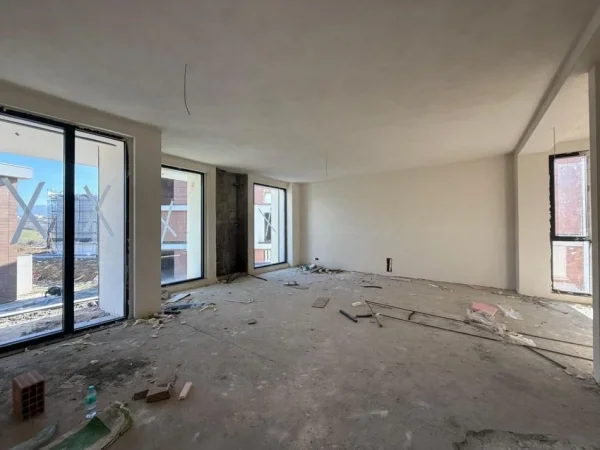 Tirane, shitet apartament 2+1 Kati 1, 147 m² 294.000 € 