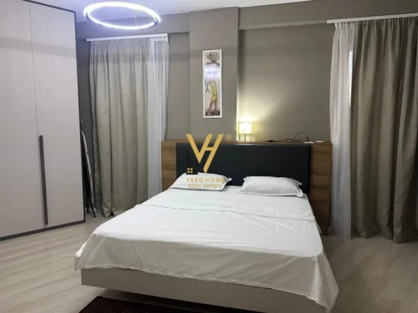 Tirane, jepet me qera apartament 1+1+Ballkon Kati 5, 65 m² 690 € (RRUGA MIHAL GRAMENO)