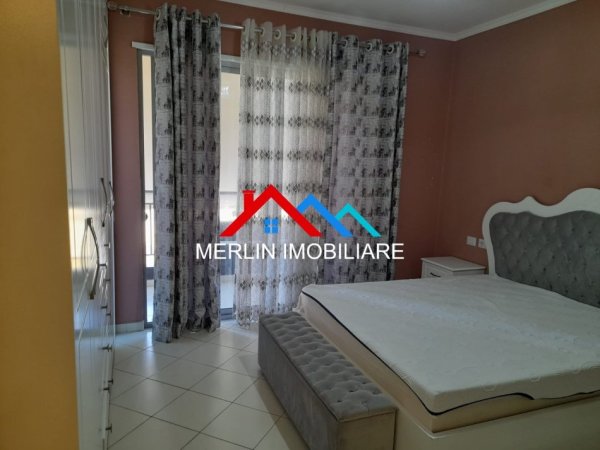 Tirane, jepet me qera apartament 2+1+Ballkon Kati 3, 106 m² 500 € (RRUGA MUHAMED DELIU,FRESK)