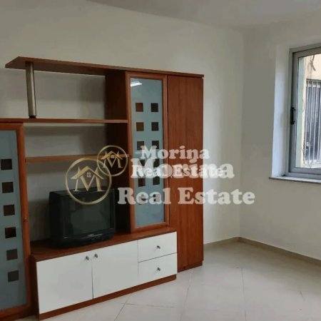 Tirane, jepet me qera apartament 3+1 Kati 2, 90 m² 600 € (Pazari i Ri)