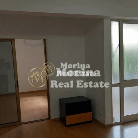 Tirane, jepet me qera apartament 3+1 Kati 2, 90 m² 600 € (Pazari i Ri)