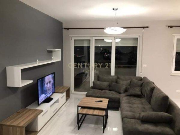 Tirane, jap me qera apartament 2+1+BLK Kati 7, 87 m² 400 Euro (Astir)