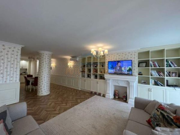 Tirane, jepet me qera apartament 2+1 Kati 0, 109 m²