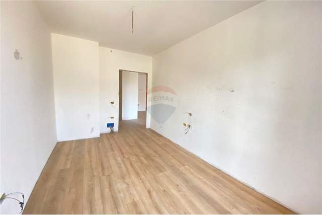 Tirane, shitet apartament 3+1+A+BLK Kati 4, 127 m² 158.000 Euro (ish Fusha e Aviacionit)