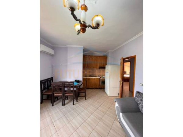 Tirane, shitet apartament 2+1 Kati 8, 83 m² 93.000 Euro