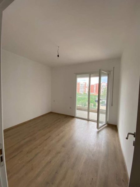Tirane, jepet me qera apartament 1+1+BLK Kati 3, 64 m² 35.000 Leke (Don Bosko)