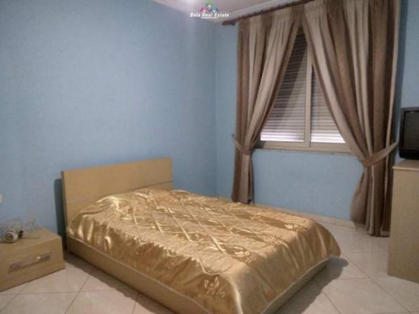 Tirane, jepet me qera apartament 1+1 Kati 3, 50 m² 400 Euro (ish tregu elektrik)