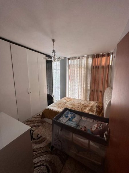 Tirane, jepet me qera apartament 2+1+BLK Kati 1, 83 m² 400 Euro (rruga Irfan Tomini)