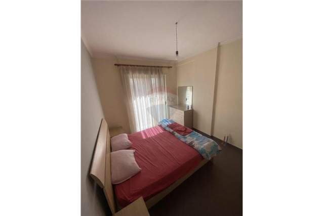 Tirane, jepet me qera apartament 1+1 Kati 3, 80 m² 390 Euro (Mine Peza)