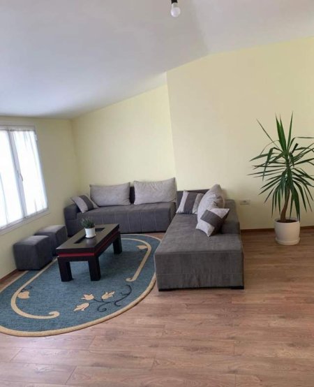 Tirane, jepet me qera apartament 2+1+BLK Kati 4, 90 m² 35.000 Leke (rruga Siri Kodra)
