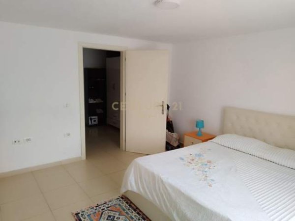 Tirane, jepet me qera apartament 2+1+A+BLK Kati 0, 100 m² 300 Euro (Todi Shkurti)