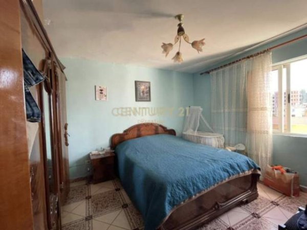 Tirane, shitet apartament 3+1 Kati 5, 80 m² 90.000 Euro (Materniteti i Ri)