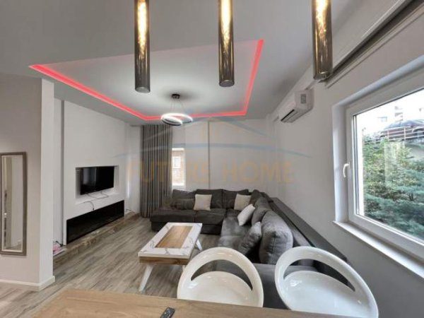 Tirane, jepet me qera apartament 1+1 Kati 1, 67 m² 500 Euro