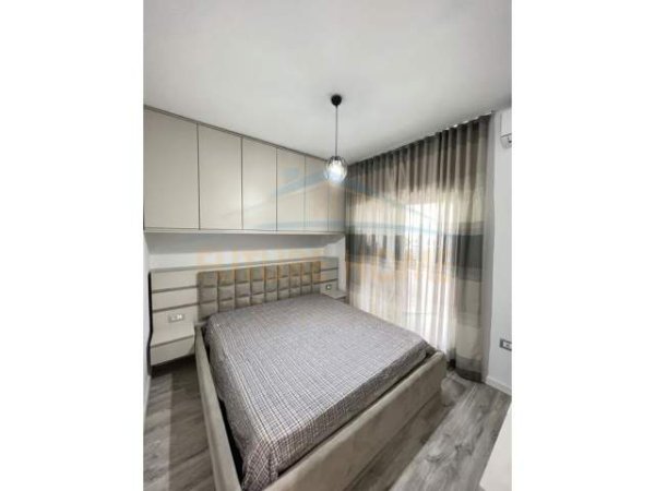 Tirane, jepet me qera apartament 1+1 Kati 1, 67 m² 500 Euro