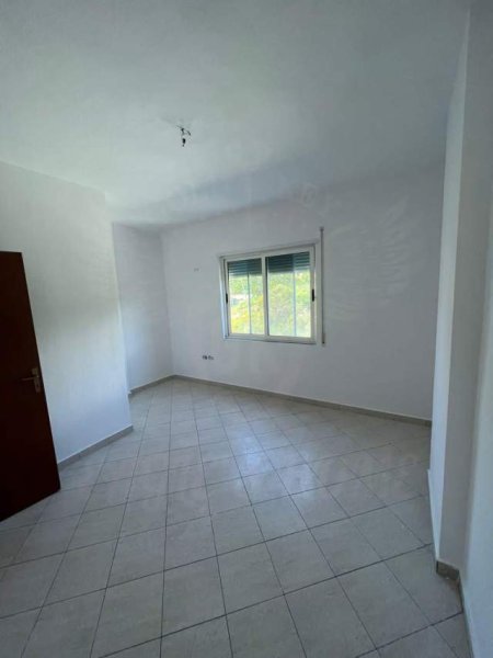 Shkembi Kavajes, shitet apartament 1+1+BLK Kati 14, 98 m² 73.500 Euro (Kamelia Shkembi i Kavajes)