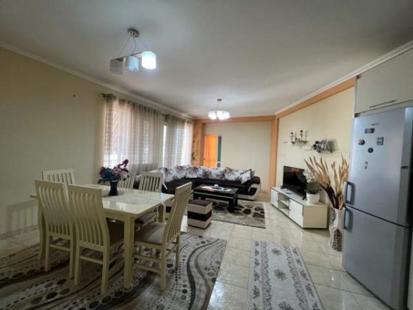 Tirane, shes apartament 2+1+BLK Kati 1, 140 m² 115.000 Euro (Bulevardi Migjeni)