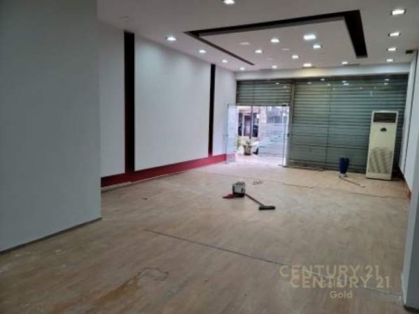 Tirane, shitet dyqan Kati 0, 70 m² 140.000 Euro (RIZA CEROVA)