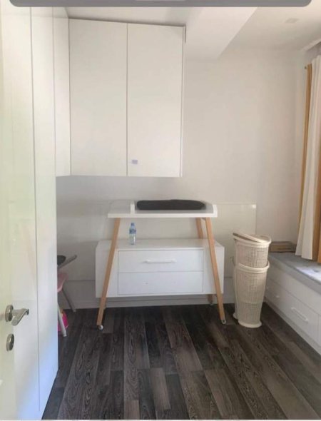 Tirane, jap me qera apartament 2+1+BLK Kati 2, 85 m² 700 Euro (Rruga Kodra e Diellit)