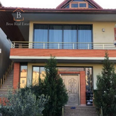 Tirane, jepet me qera shtepi 1+1+A Kati 2, 30.000 Leke (Mbrapa Spitalit Amerikan 2)