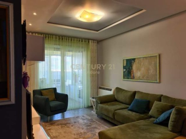 Tirane, jepet me qera apartament 1+1+BLK Kati 1, 73 m² 500  (Liqeni i Thate)