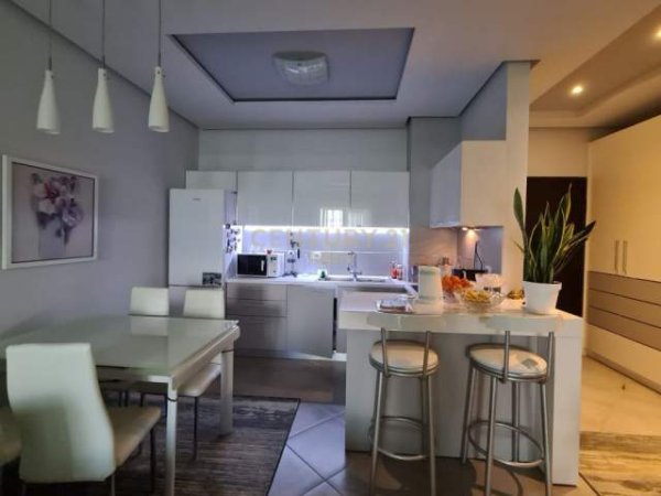 Tirane, jepet me qera apartament 1+1+BLK Kati 1, 73 m² 500  (Liqeni i Thate)