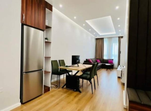 Tirane, shes apartament 1+1+BLK Kati 1, 72 m² 115.000 Euro (Rruga e Kavajes)