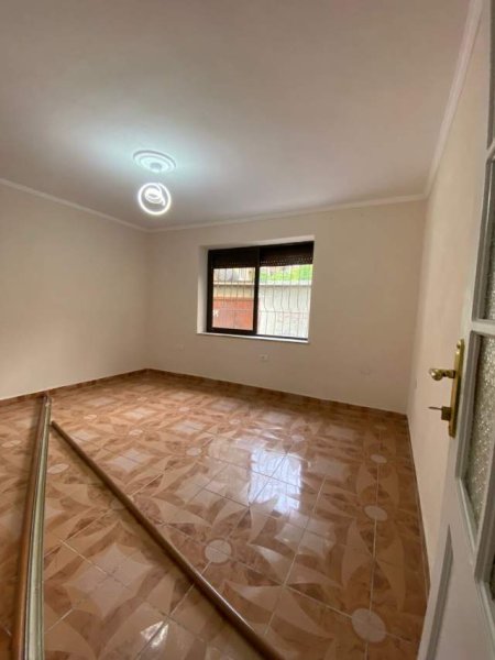 Tirane, jepet me qera apartament 2+1+BLK Kati 0, 100 m² 500 Euro (Ali Demi)