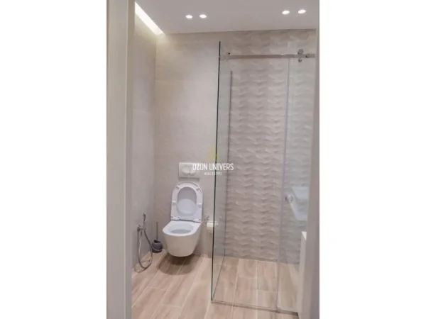Tirane, jepet me qera apartament 2+1 Kati 3, 126 m² 850 € (rezidenca kodra e diellit)