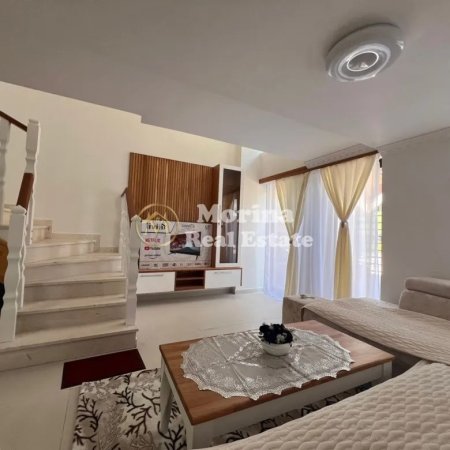 Tirane, jepet me qera apartament duplex 2+1 Kati 0, 130 m² 900 € (Kodra e Diellit)