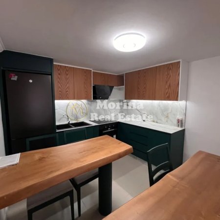 Tirane, jepet me qera apartament duplex 2+1 Kati 0, 130 m² 900 € (Kodra e Diellit)