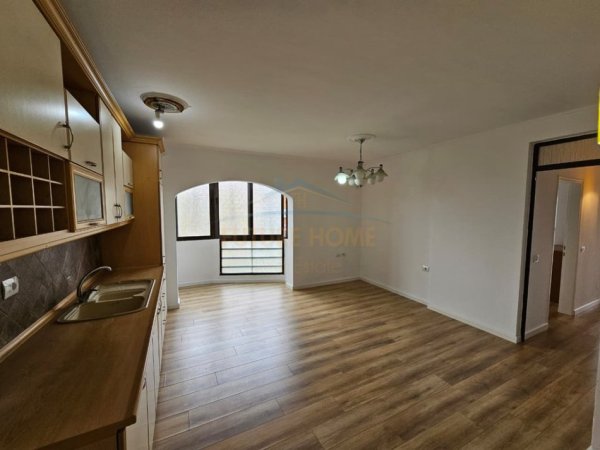 Tirane, shes apartament 2+1 Kati 5, 81 m² 165.000 € (Fusha e Aviacionit, Tiranë.)
