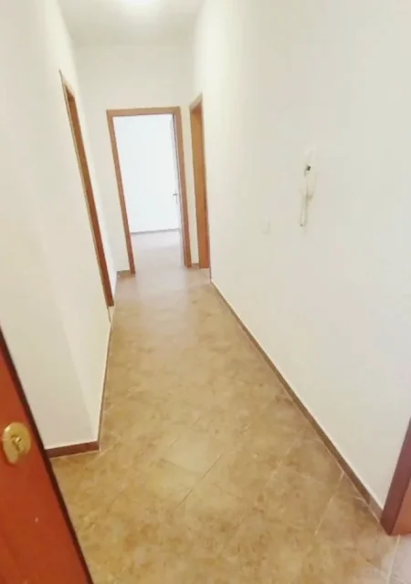 Tirane, jepet me qera apartament 2+1 Kati 5, 100 m² 380 € 