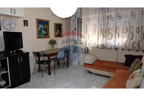 jap me qera apartament 3+1 Kati 5, 75 m² 600 € (Qender)