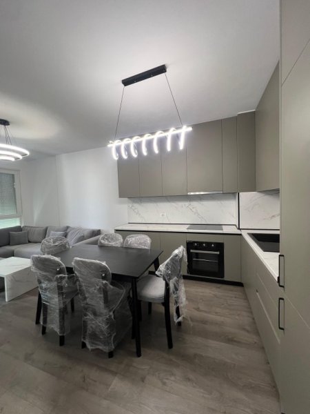 Tirane, jepet me qera apartament 2+1+Ballkon Kati 3, 100 m² 600 € 