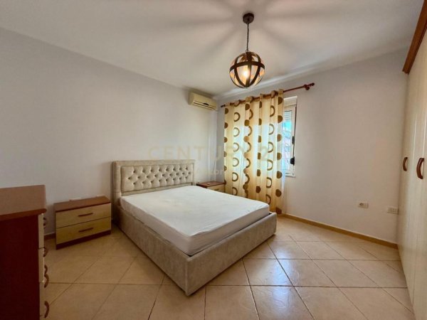 Tirane, jepet me qera apartament 2+1+Aneks+Ballkon Kati 8, 120 m² 800 € (Blloku i Ambasadave)