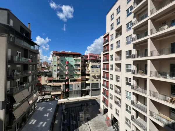 Tirane, shitet apartament 1+1+Ballkon , 69 m² 110.240 € (Rruga Dritan Hoxha)