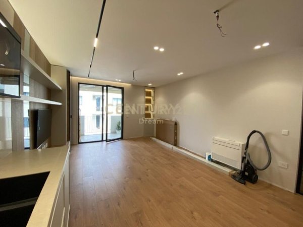 Tirane, shitet apartament 2+1+Aneks+Ballkon Kati 2, 124 m² 299.000 € (Liqeni i thate)