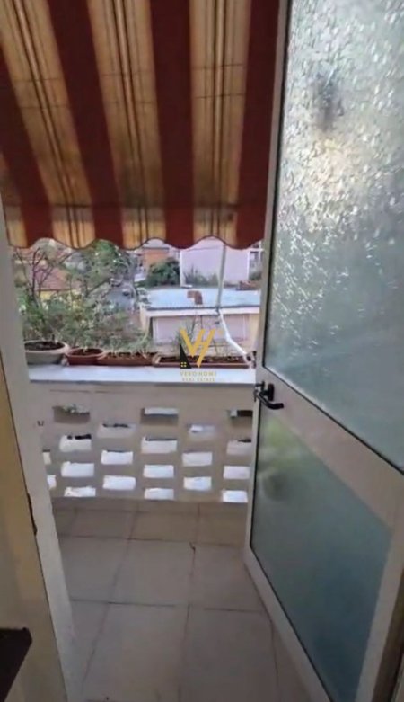 Tirane, shitet apartament 1+1+Ballkon Kati 4, 44 m² 106.000 € (RRUGA E DIBRES)