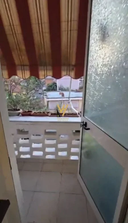 Tirane, shitet apartament 1+1+Ballkon Kati 4, 44 m² 106.000 € (RRUGA E DIBRES)