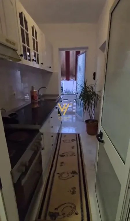 Tirane, shitet apartament 1+1+Ballkon Kati 4, 44 m² 106.000 € (RRUGA E DIBRES)