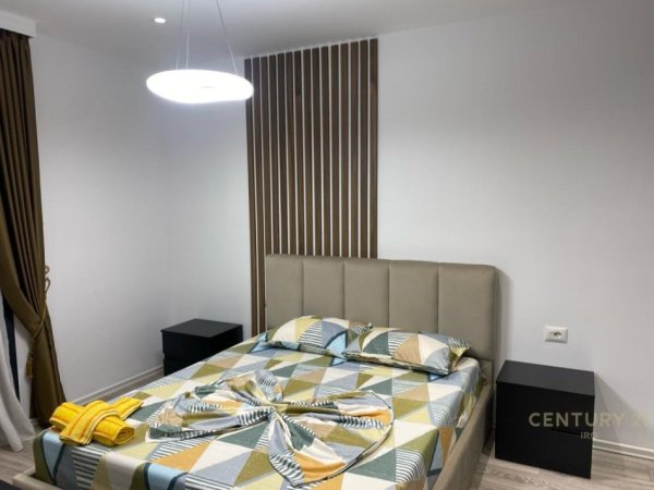 Tirane, shitet apartament 1+1 Kati 10, 66 m² 150.000 € (Shkolla e Bashkuar)